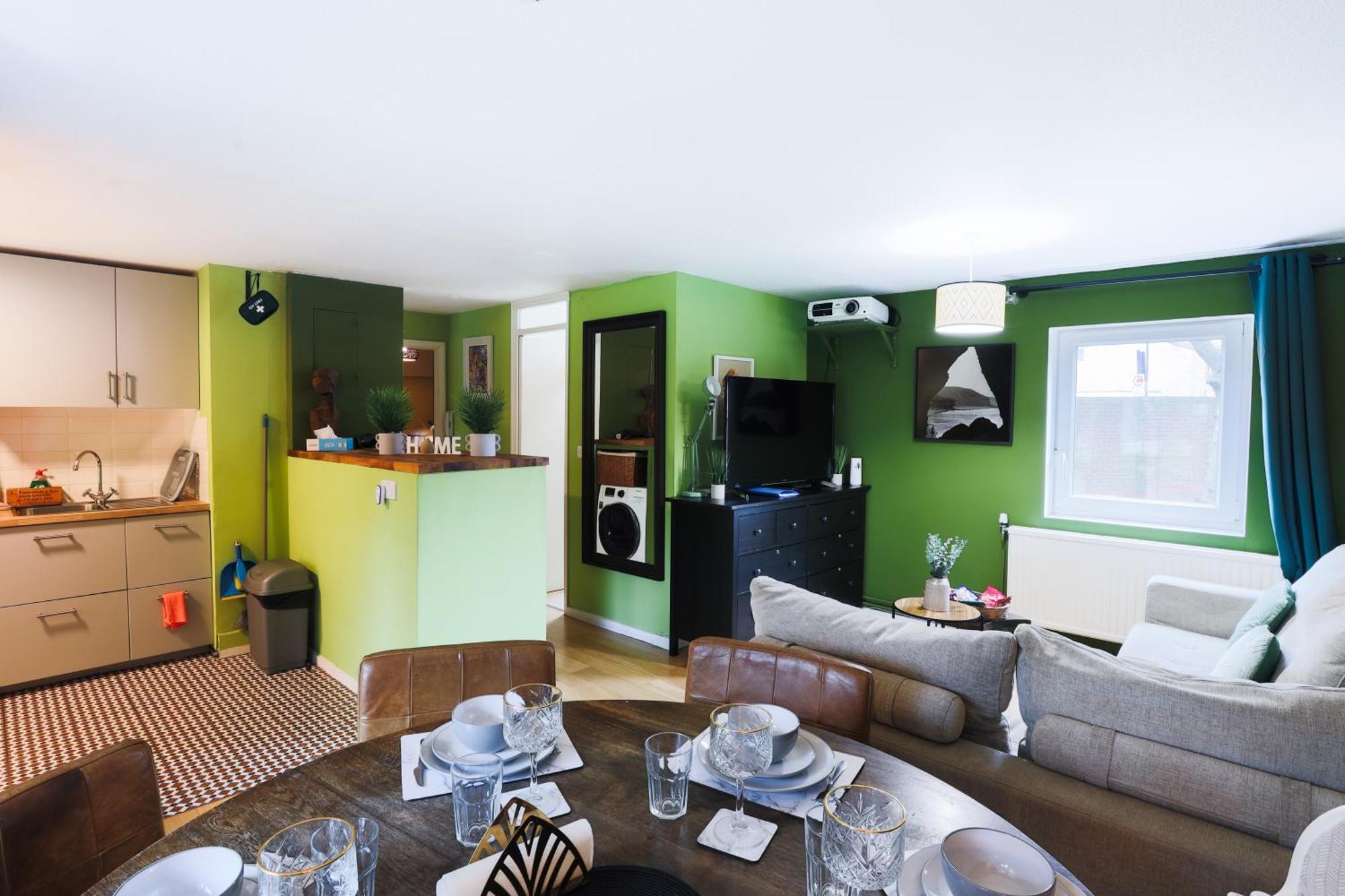 Luxury Central London Home Near Tower Bridge And Close To The City Center! 10 Percent Off Deals- Mobile Rate Deals-Genius Deals W Parking Apartamento