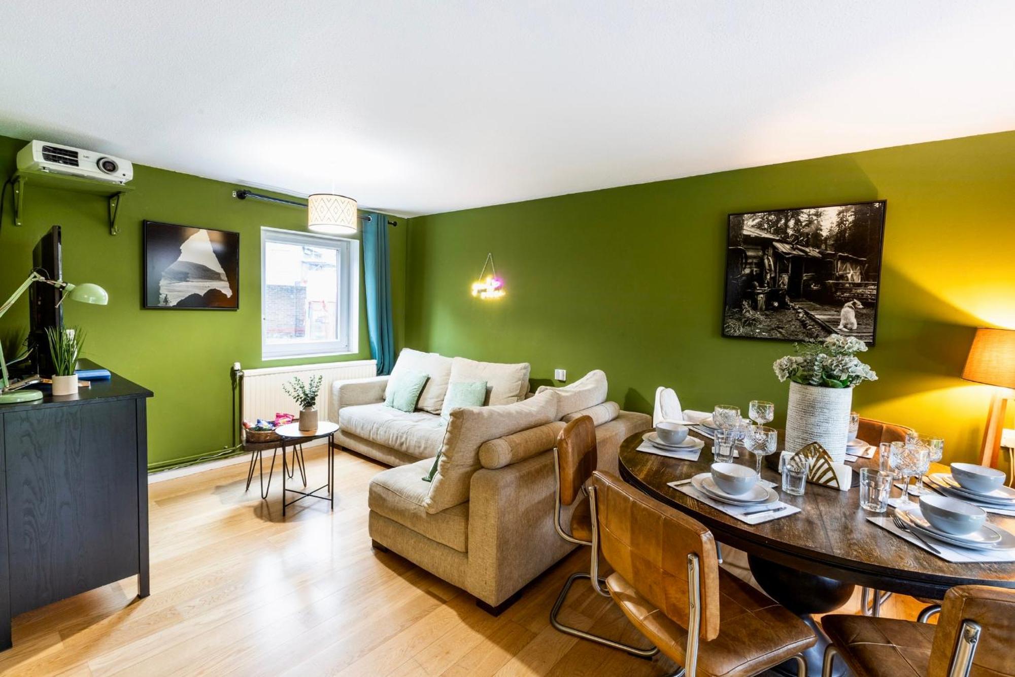 Apartamento Luxury Central London Home Near Tower Bridge And Close To The City Center! 10 Percent Off Deals- Mobile Rate Deals-Genius Deals W Parking